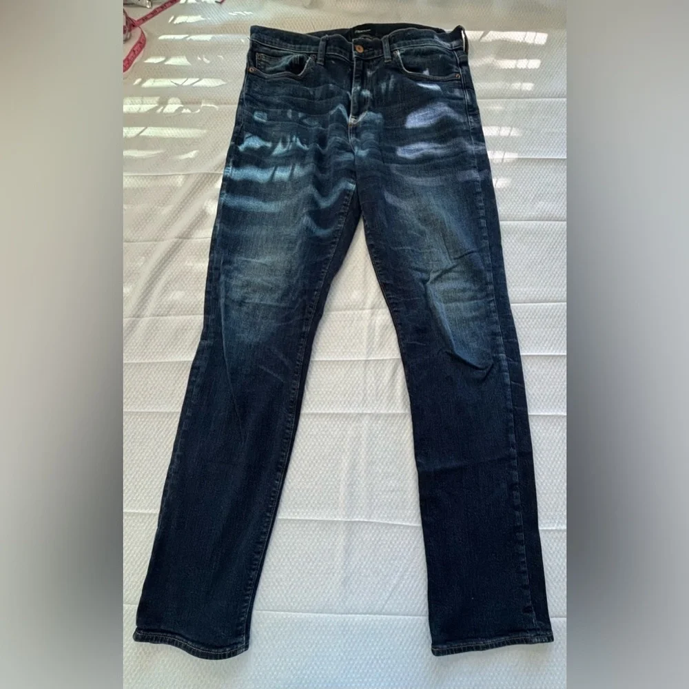 J CREW JEANS 770 Straight Slim Fit Blue Jeans Vintage Look and Feel Size 34 / 36